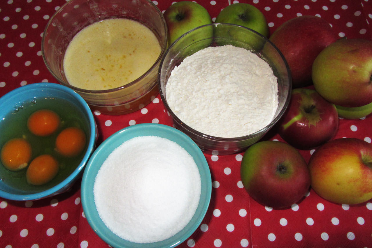 Becherkuchen Rezept: Herbstlicher Apfel Becherkuchen